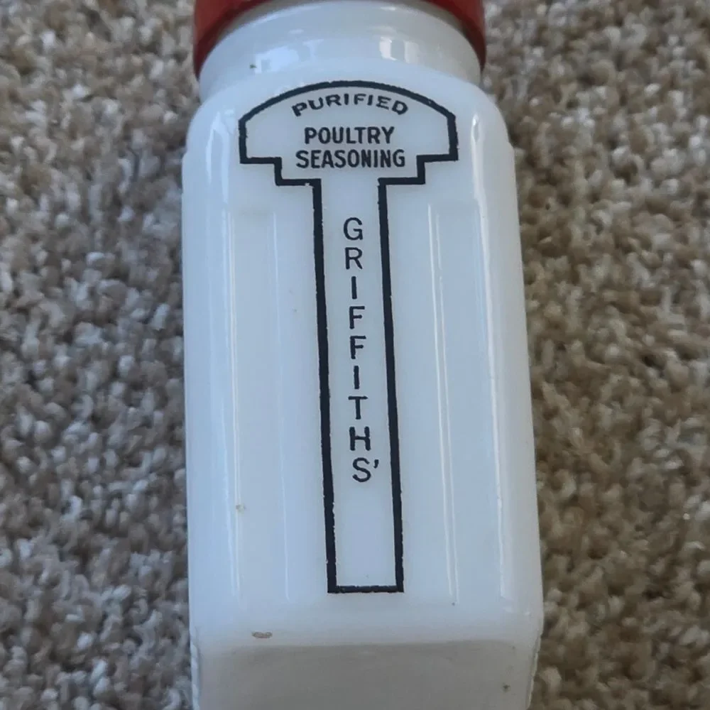 Griffiths' Poultry Seasoning Bottle